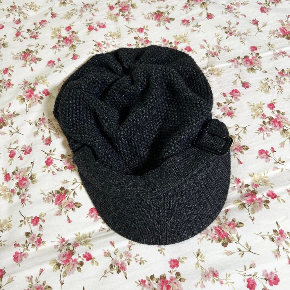 Nordstrom dark gray slouchy knit newsboy cap